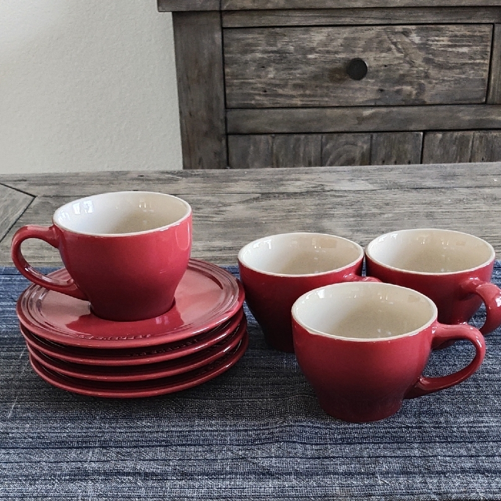 LE CREUSET CAPPUCCINO CUPS AND SAUCERS SET OF 4